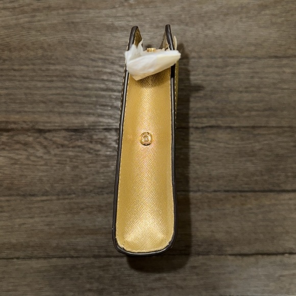 Michael Kors Jet Set Travel Large Saffiano Leather Crossbody Clutch Pale Gold - Picture 7 of 15